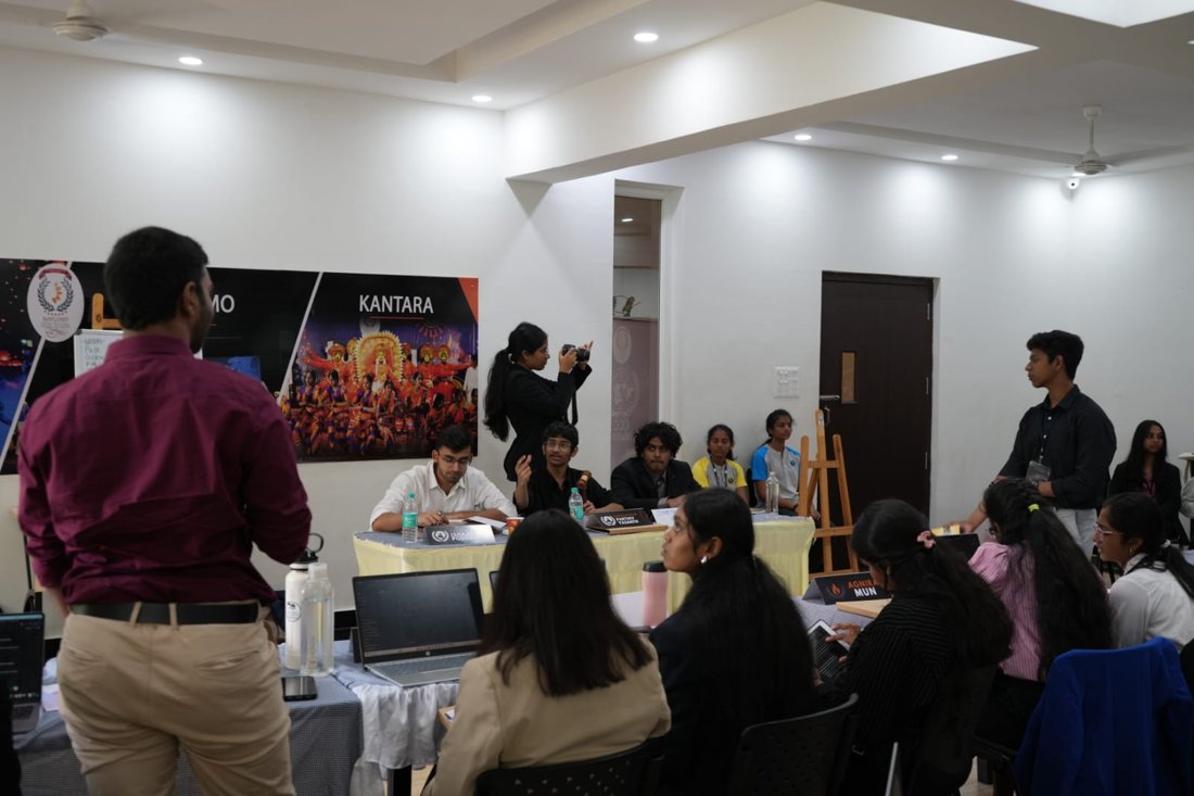 Executive board and delegates during a session